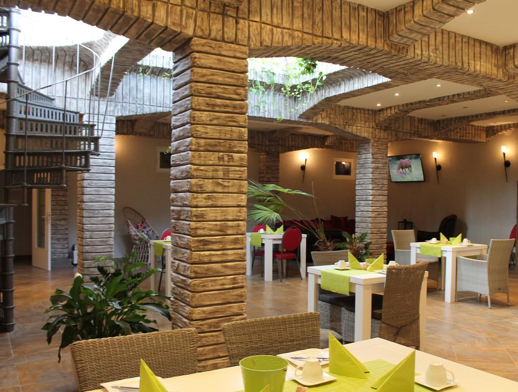 Ambiente Hotel Lipsia Esterno foto